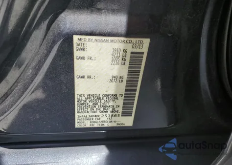 2013 Nissan Altima 2.5 z USA, uszkodzony, nr VIN 1N4AL3AP4DC251865